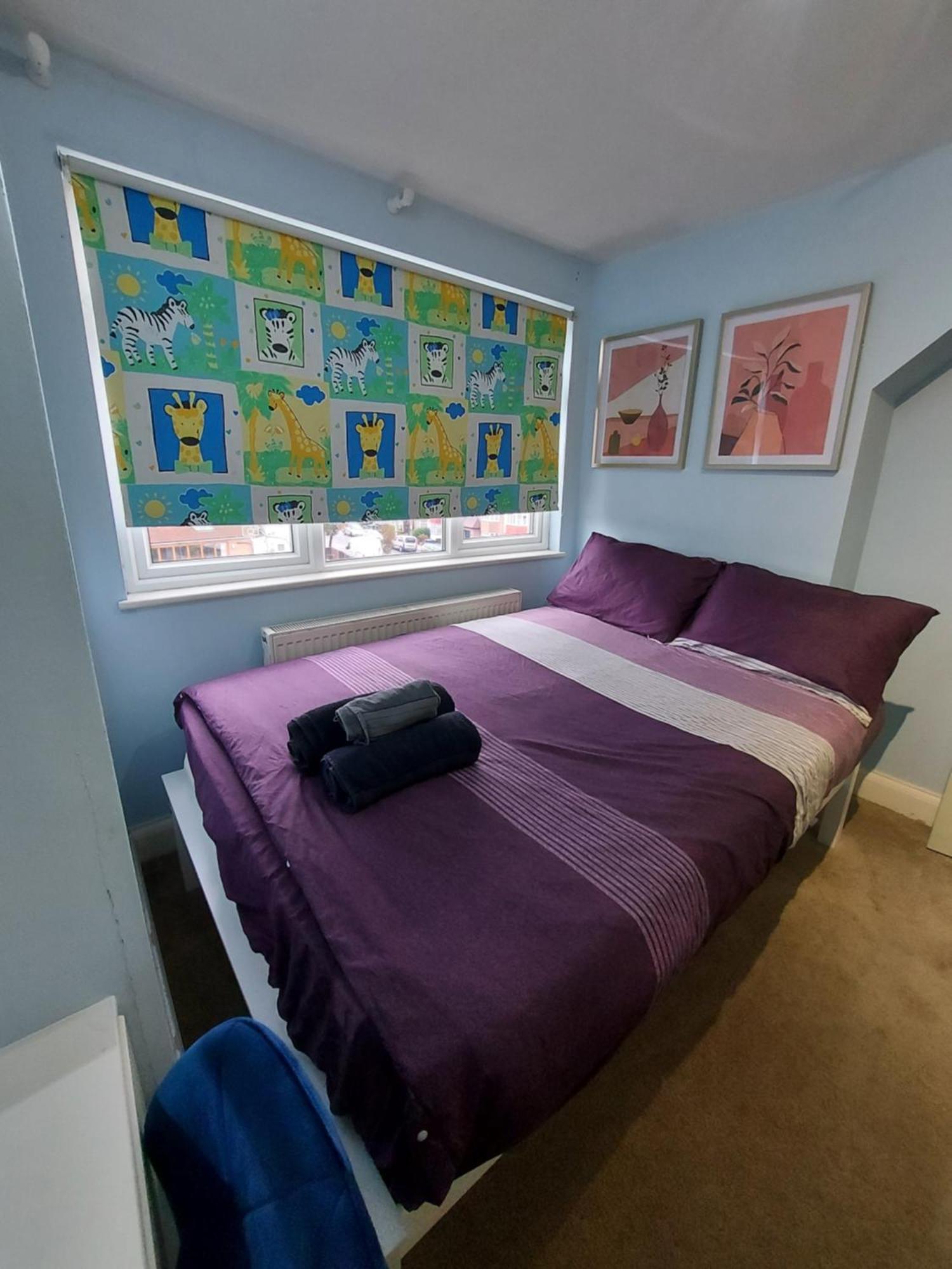 Large 4 Bedrooms Golders Green ロンドン エクステリア 写真